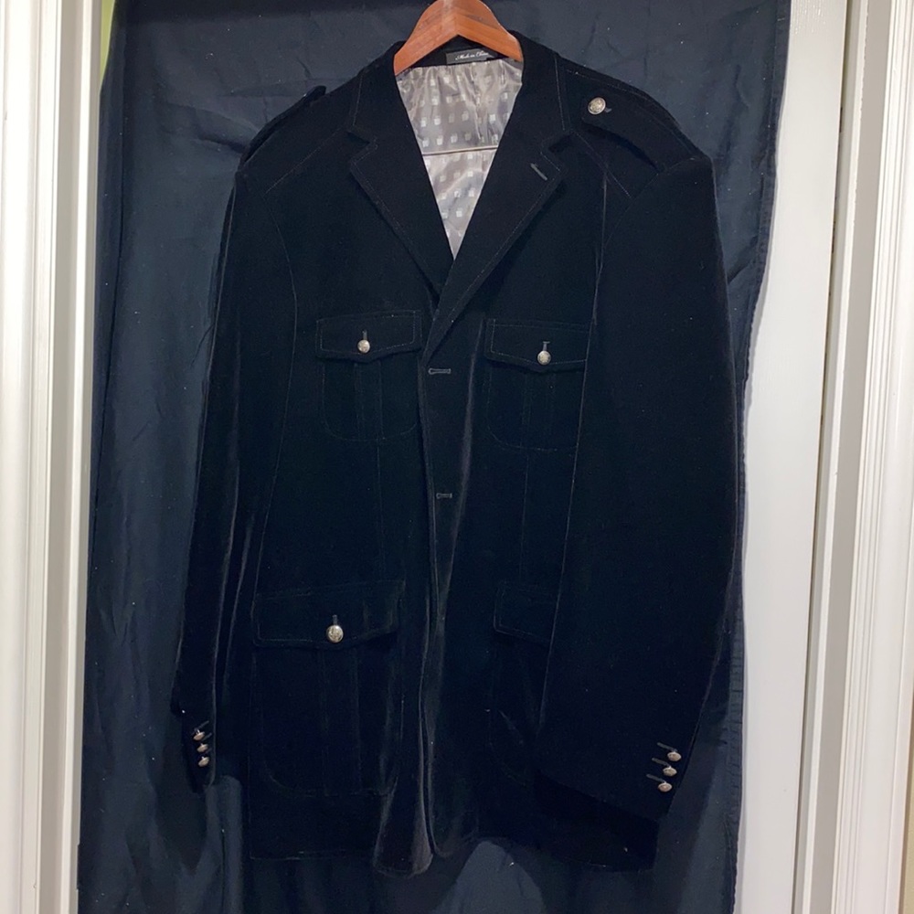 Inserch Black micro-velvet blazer